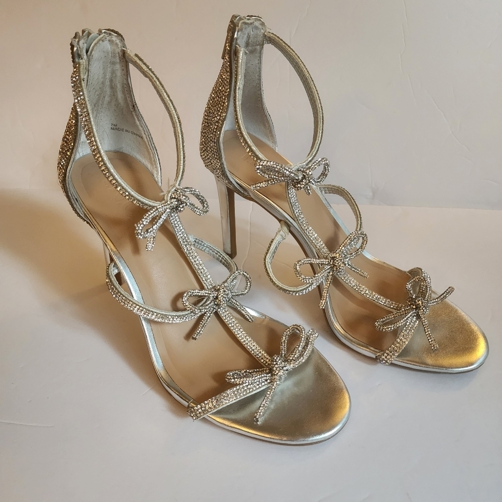 INC Elegant Silver Rhinestone Bow Strappy 4" Heels International Concepts Size 7 - Picture 3 of 10